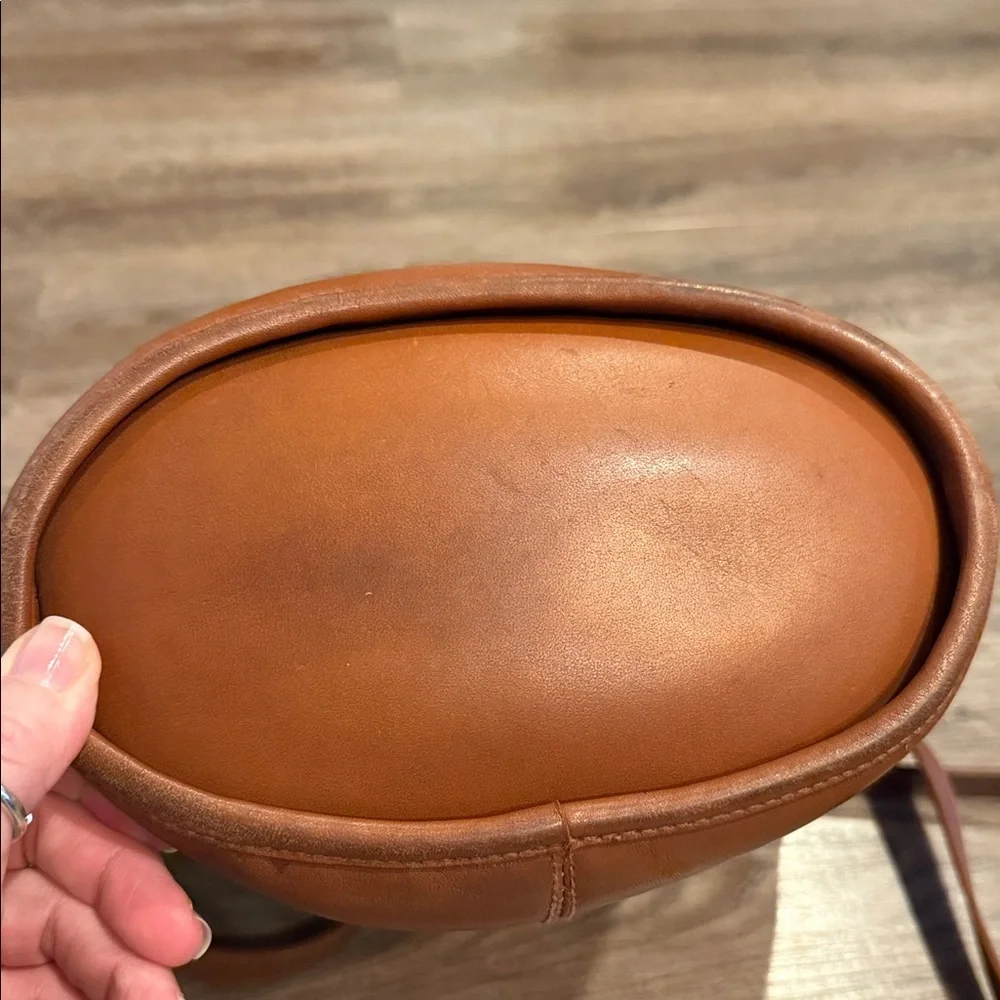 Vintage Etienne Aigner Brown Leather Crossbody Bag - Picture 3 of 15